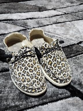 HEYDUDE WENDY CHEETAH PRINT SLIP-ON SNEAKERS SHOES